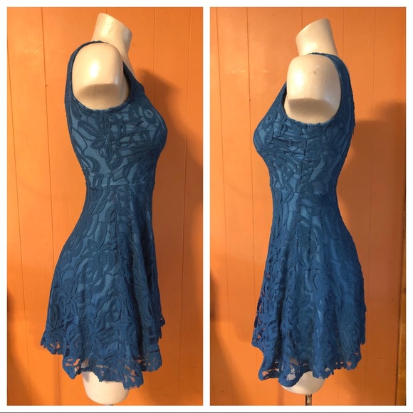 Altar’d State Lace Overlay Dress teal, size XS - Picture 5 of 8